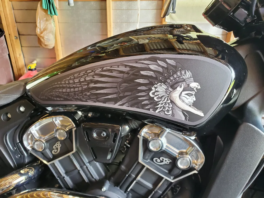MesoChief - Indian Scout - Réservoir entier noir et blanc