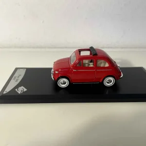 Fiat 500 rouge de 1957 - Solido boite en carton Kit Complet