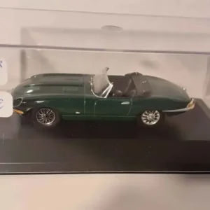 Jaguar type E verte Normes UE