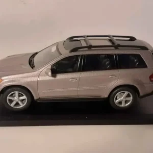 Premium Mercedes-Benz GL grise