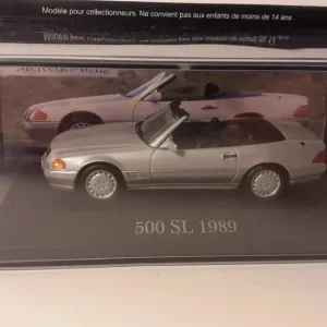 Professionnel Mercedes 500 SL grise de 1989