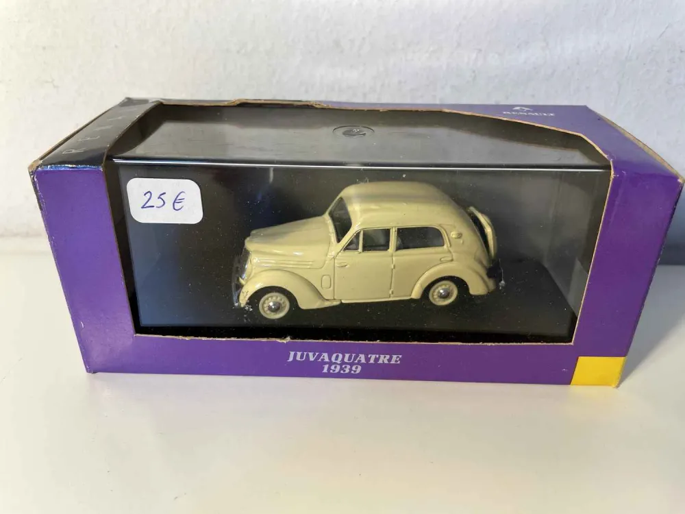Renault Juvaquatre naturel de 1939