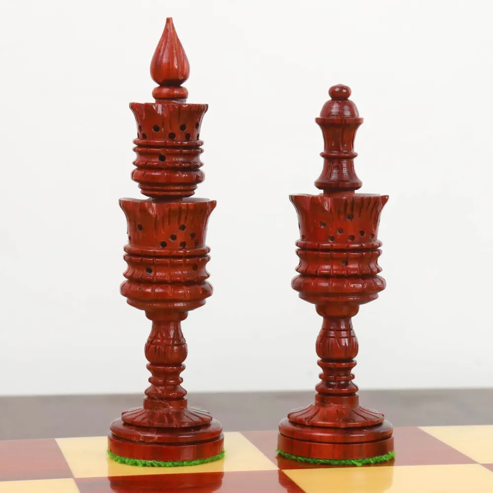 Jeu d'échecs Lotus Series 4.7" sculpté à la main - Pièces d'échecs uniquement en palissandre Bud lesté