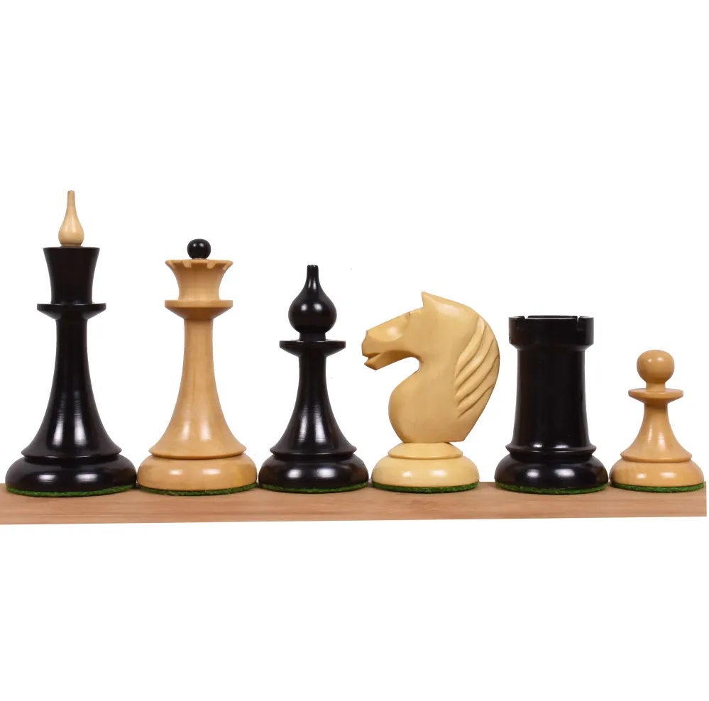 Jeu d'échecs soviétique letton reproduit des années 1950 légèrement imparfait - pièces d'échecs uniquement - Buis ébénisé...
