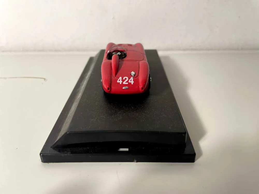 Osca MT4 1500 rouge numéro 424 - Mille Miglia de 1956 (collection Starline Models)