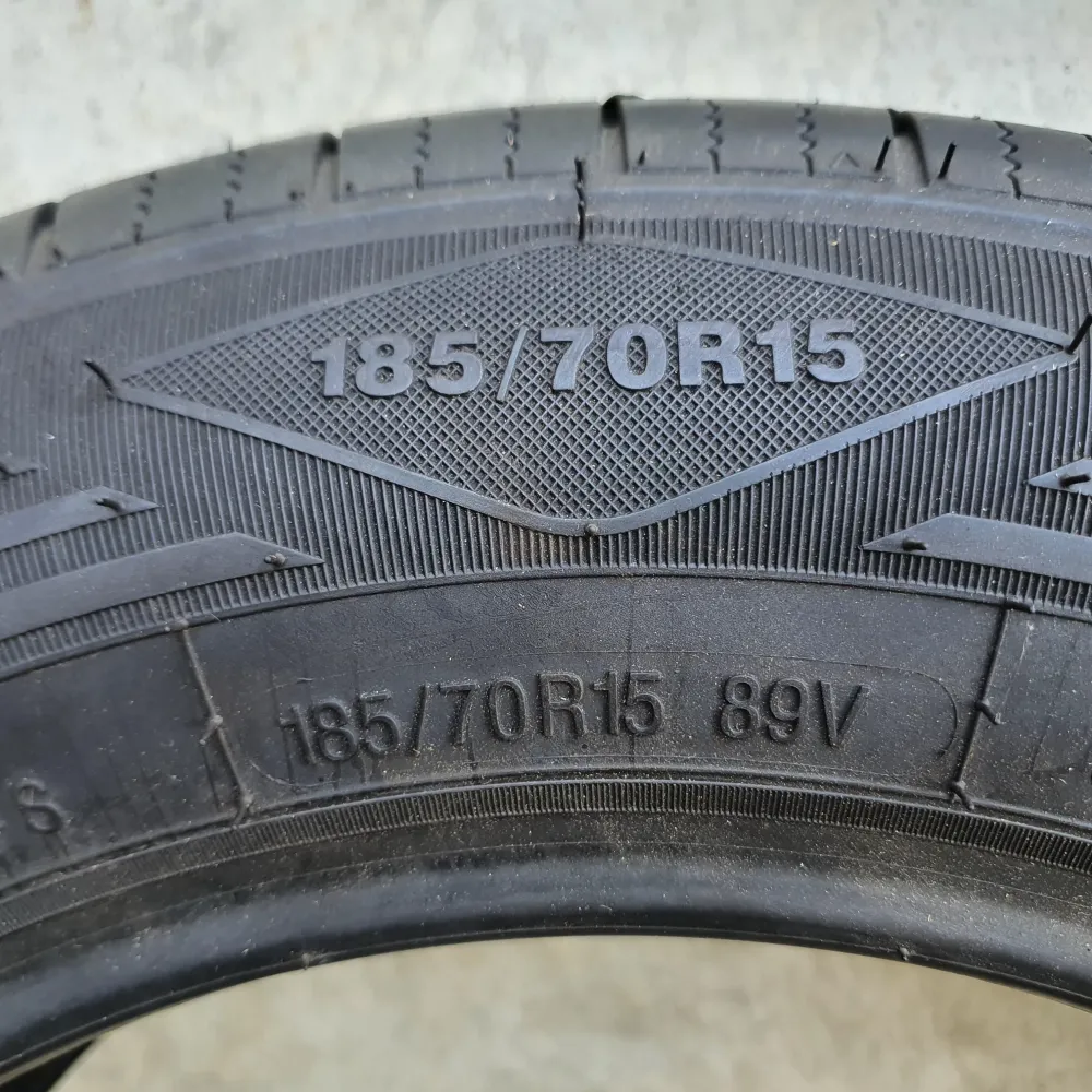 Radar Dimax Épuré Car Tire Set (€85x5) - 185/70 R15 89V
