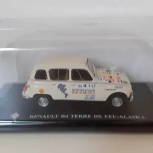 Renault R4 terre de feu-Alaska crème avec drapeaux sur le capot