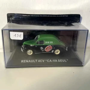 Renault 4 CV verte et noire publicité sur le cirage "Ca va seul"
