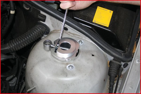 KS Tools Outil de réglage du carrossage BMW série 1 série 3 x3x5Z4 150.1821 obtenir à bas prix