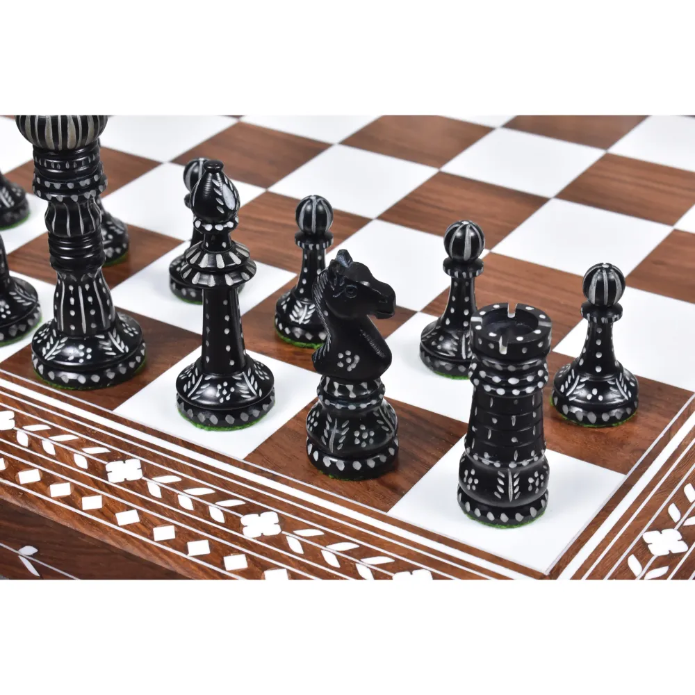 Jeu d'échecs en os de chameau sculpté à la main 4.3" British Series - Pièces d'échecs uniquement - Noir et blanc