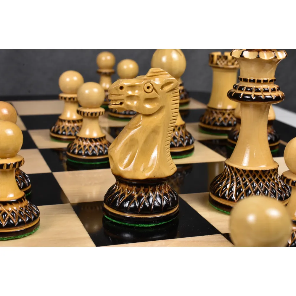 Jeu d'échecs sculpté Parker Staunton 3.9" - Pièces d'échecs uniquement - Buis laqué (brillant)