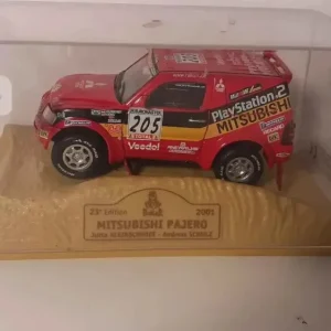 Mitsubishi Pajéro N°205 (rallye Paris-Dakar 2001)