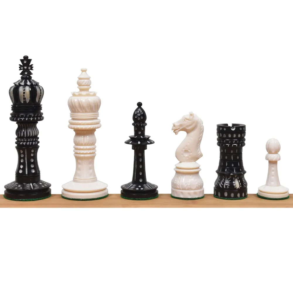 4.1″ Récent jeu d'échecs anglais en os de chameau sculpté à la main - Pièces d'échecs uniquement - Noir et blanc