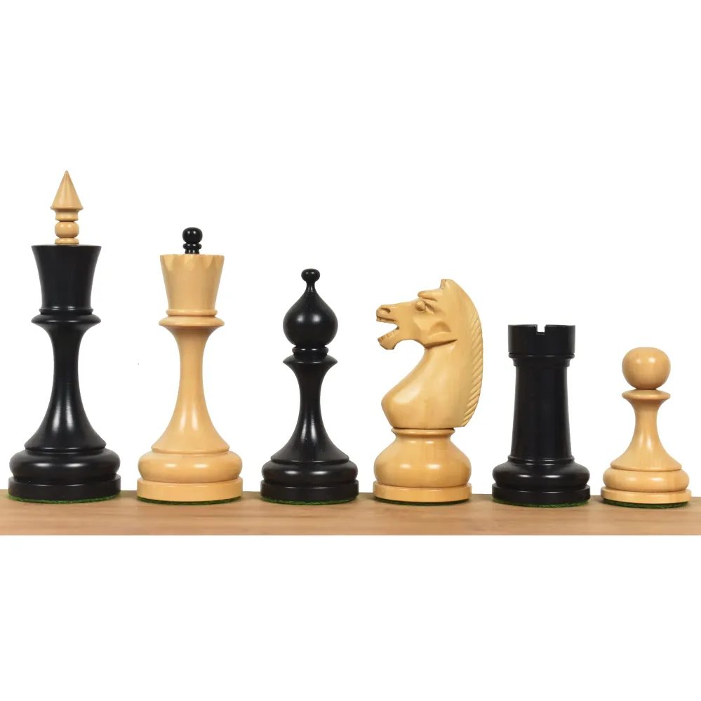 Jeu d'échecs russe soviétique légèrement imparfait de 4,5" datant des années 1960 - Pièces d'échecs uniquement - Buis doub...