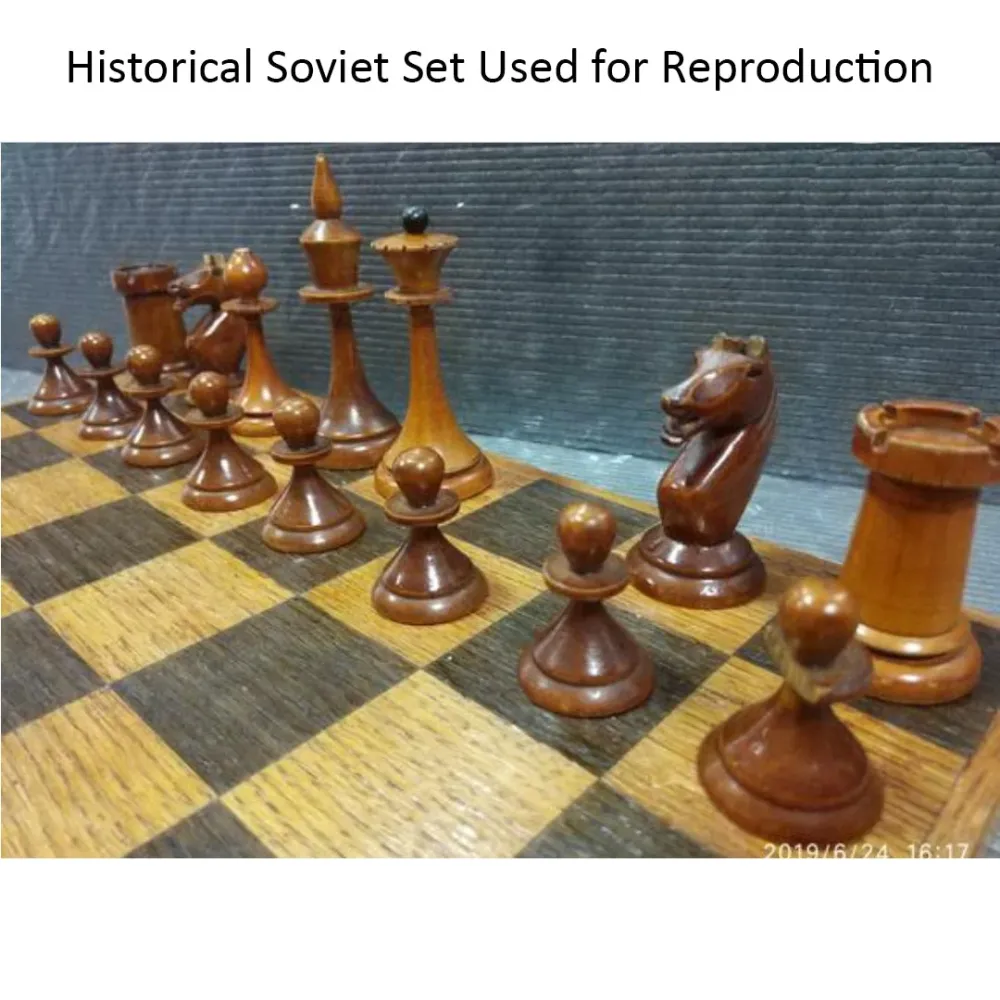 Jeu d'échecs russe soviétique légèrement imparfait de 4,5" datant des années 1960 - Pièces d'échecs uniquement - Buis doub...
