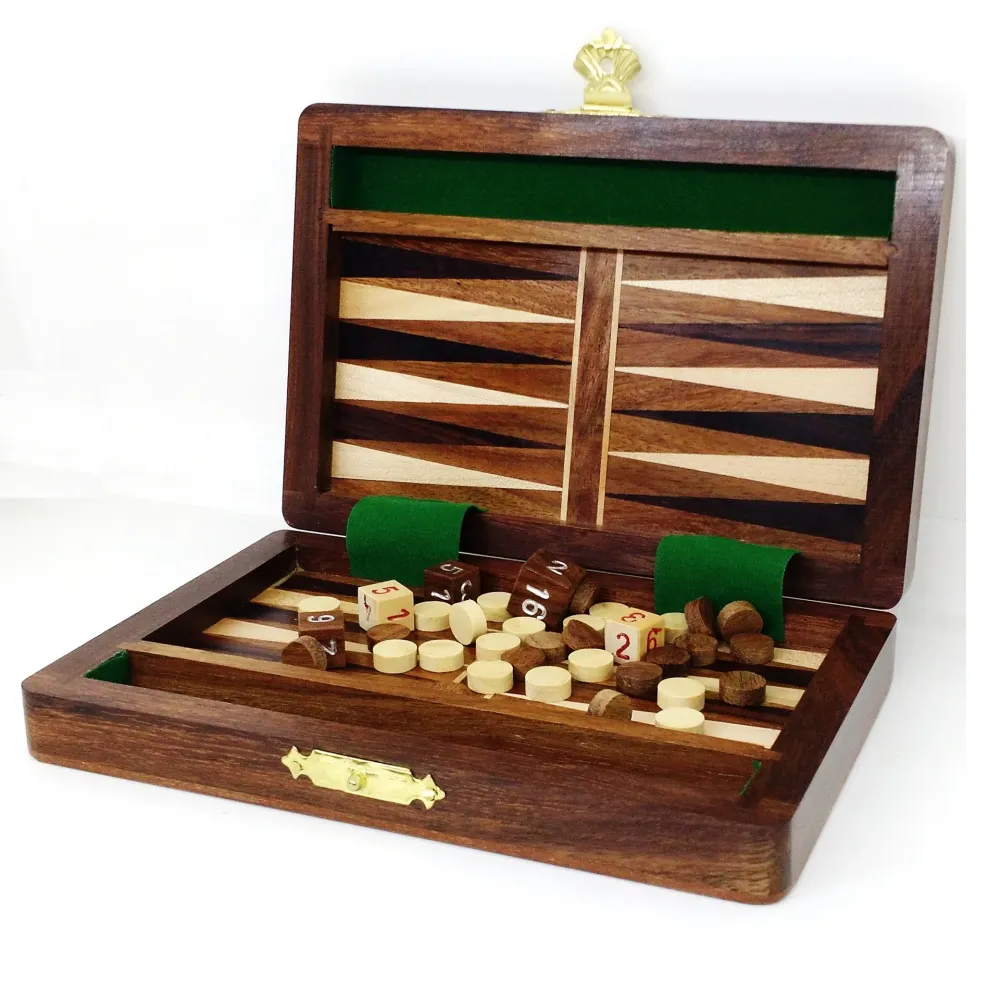 Set de Backgammon de voyage en bois de 6" comprenant des pièces de jeu et un plateau pliable