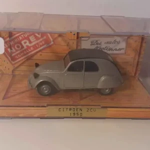 Citroën 2 CV grise de 1950 (Norev) en noir mat