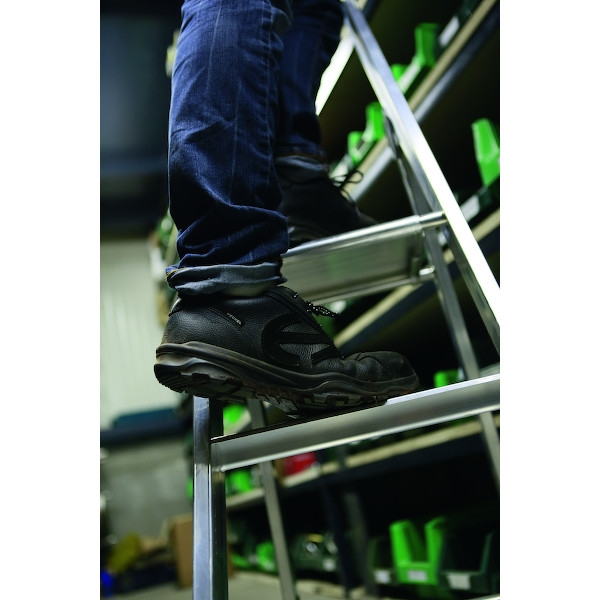 Chaussures basses RUN-R 400 noires S3 - 41 - HECKEL