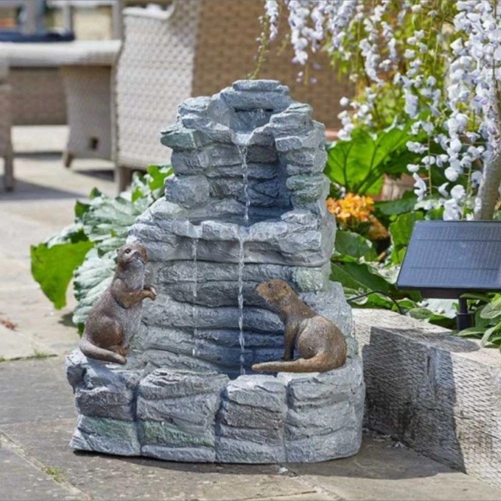 Fontaine loutres taquines solaire et sur batterie pour amélioration performances
