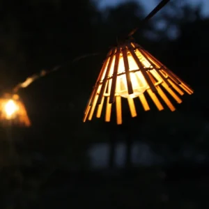 Guirlande solaire et usb maloya avec abat-jours en bois - 100 lumens Compatible avec Honda CRF250