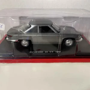 Panhard 24 CT grise de 1965 (échelle 1/24ème) - 520