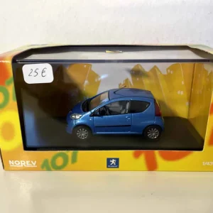 Peugeot 107 bleue (Norev) avec rivets de maillon