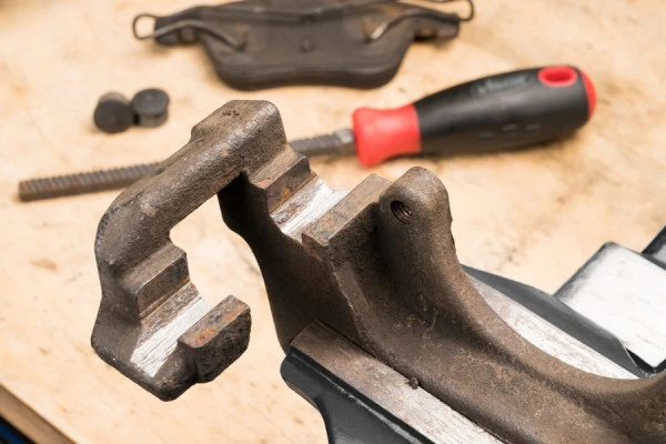 Lime pour étrier de frein VIGOR 9 mm V5691 se procurer à bas prix
