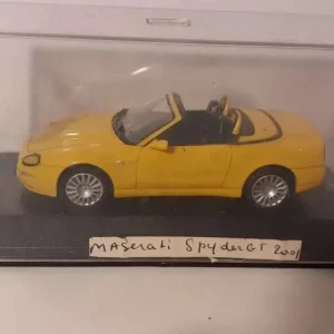 Professionnel Maserati Spyder GT jaune de 2001