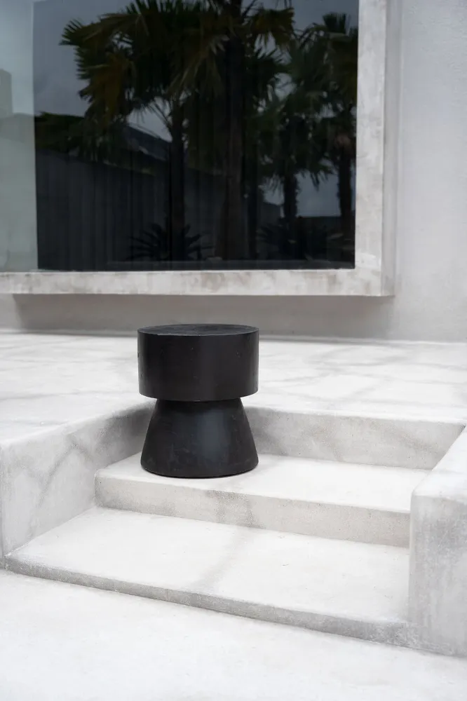 Warmi Stool - Noir jais pour motards voyageurs