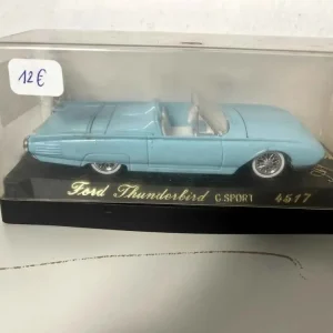 Ford Thunderbird G SPORT bleue claire (voiture américaine ) (Solido référence 4517)