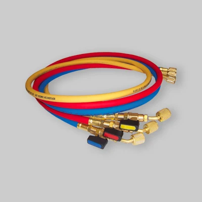 Huile moteur 4 temps Kit Tubi Flessibili Per Gruppi Manometrici Mod. R22-R407. Att. 1/4" F X 1/4"
