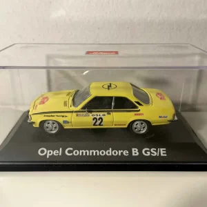 Opel CommodoreB GS/E jaune numéro 22 - SCHUCO