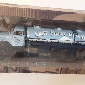 Camion Volvo N88 de 1967 - citerne de lait Mont-Blanc pour tout temps