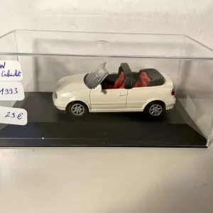 Fluide hydraulique Volskwagen Golf Cabriolet blanc cassé/crème? de 1993