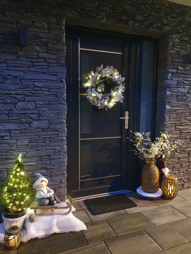 Pre-Lit Snowy Christmas Wreath ⌀ 55 cm Blanc pur WHITEHORN