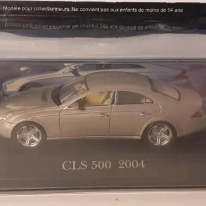 Mercedes CLS 500 marron claire de 2004 avec top case