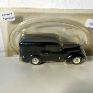 Renault Juvaquatre noire GENDARMERIE avec carnet d'entretien