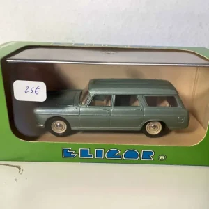 Scooter 50cc Peugeot 404 break verte de 1964 (Eligor)