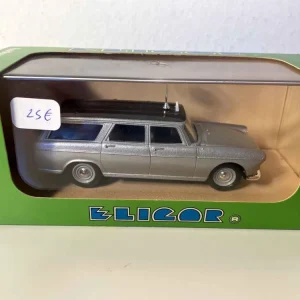 Scooter électrique urbain Peugeot 404 break grise de 1964 TAXI (Eligor)