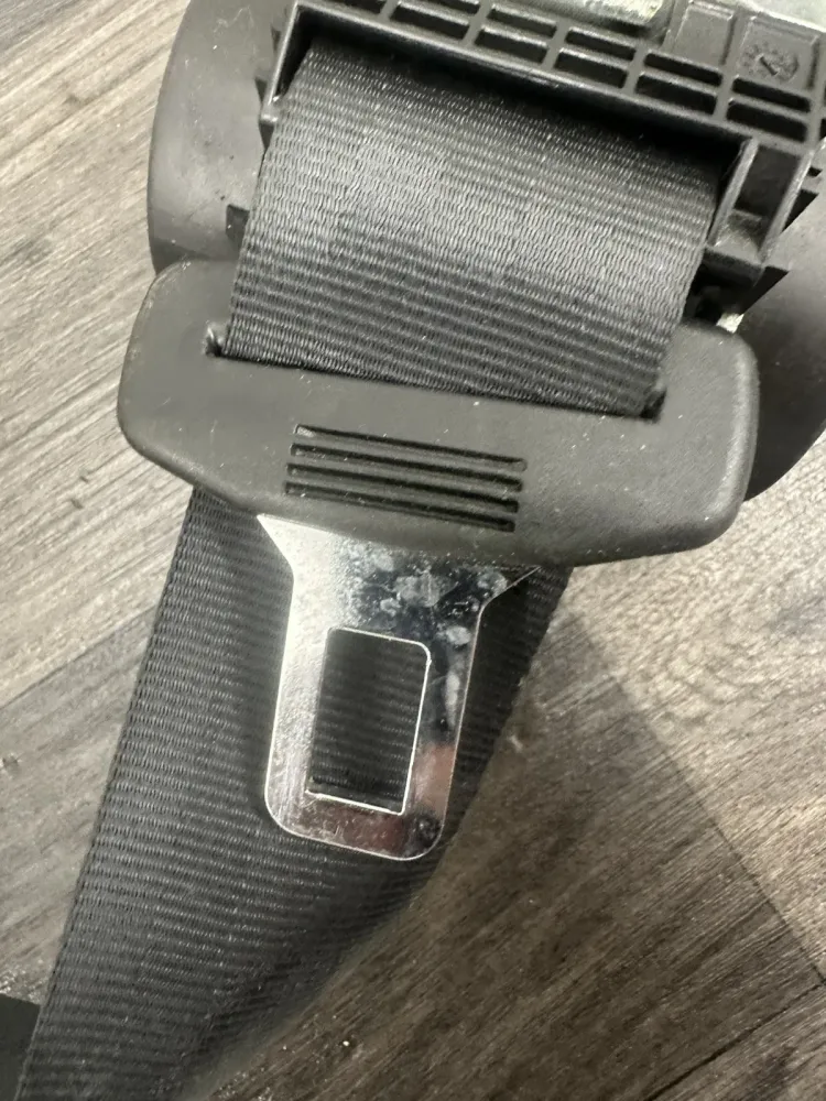 1K6857805AA Ceinture de sécurité arrière gauche VW Golf V