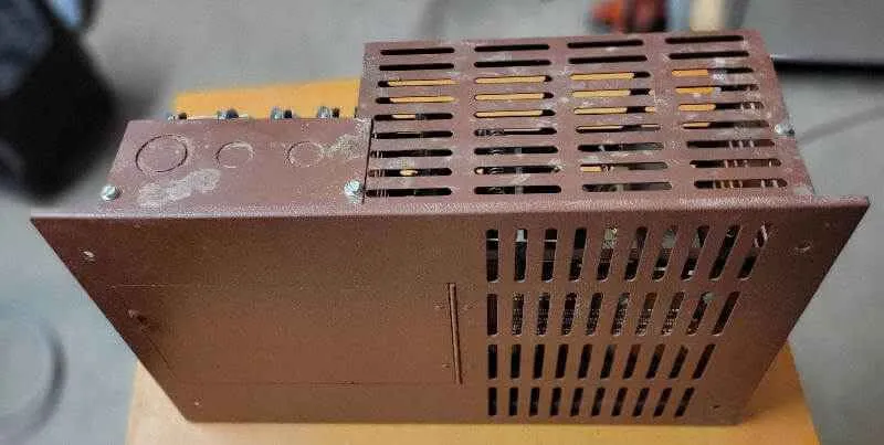 Convertisseur 30 Amp Allonson de Camping Car