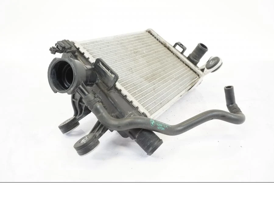 Refroidisseur d'eau BMW