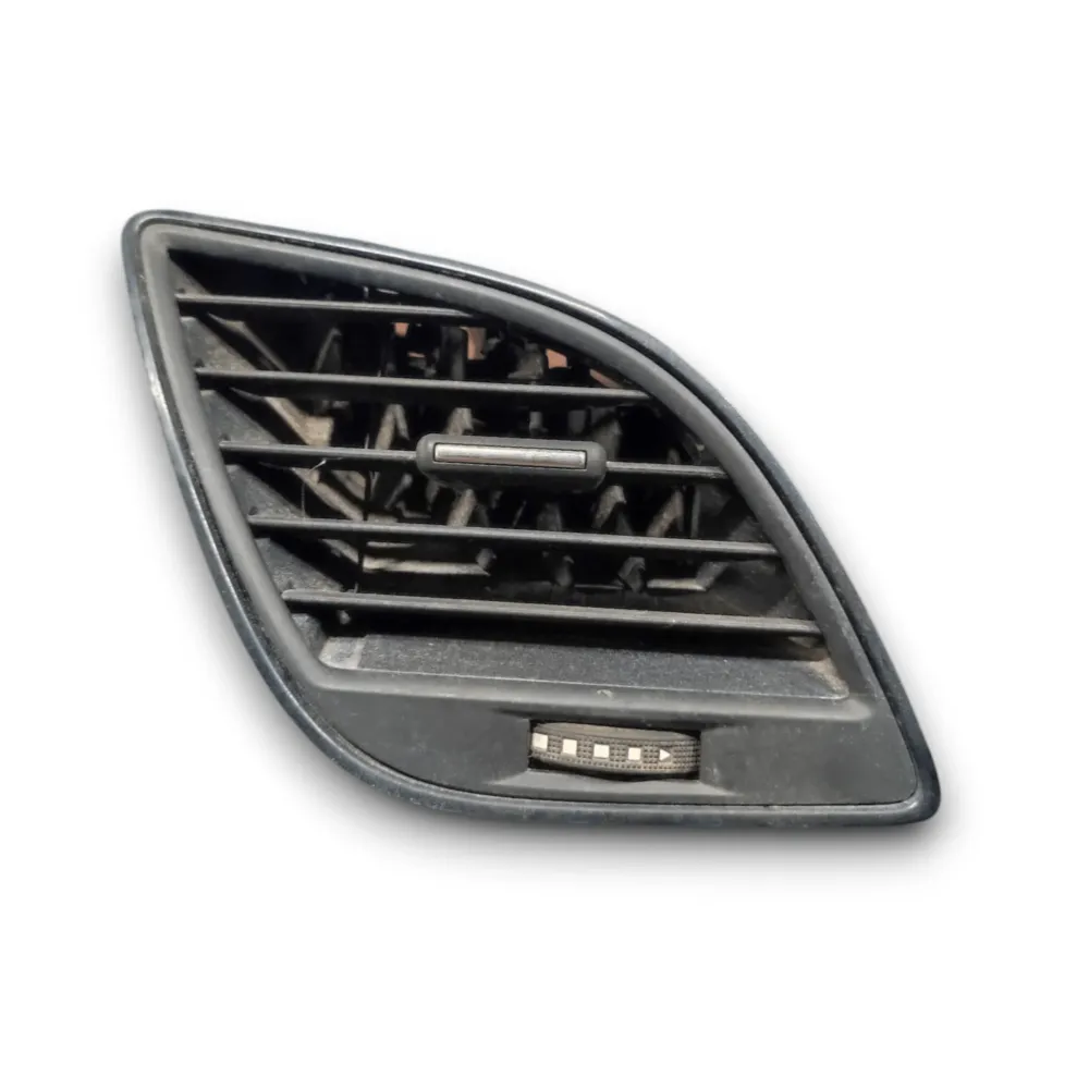 Bocchetta Aria Cruscotto Destro Seat Leon COD: 5F1820902 (2013-2019)