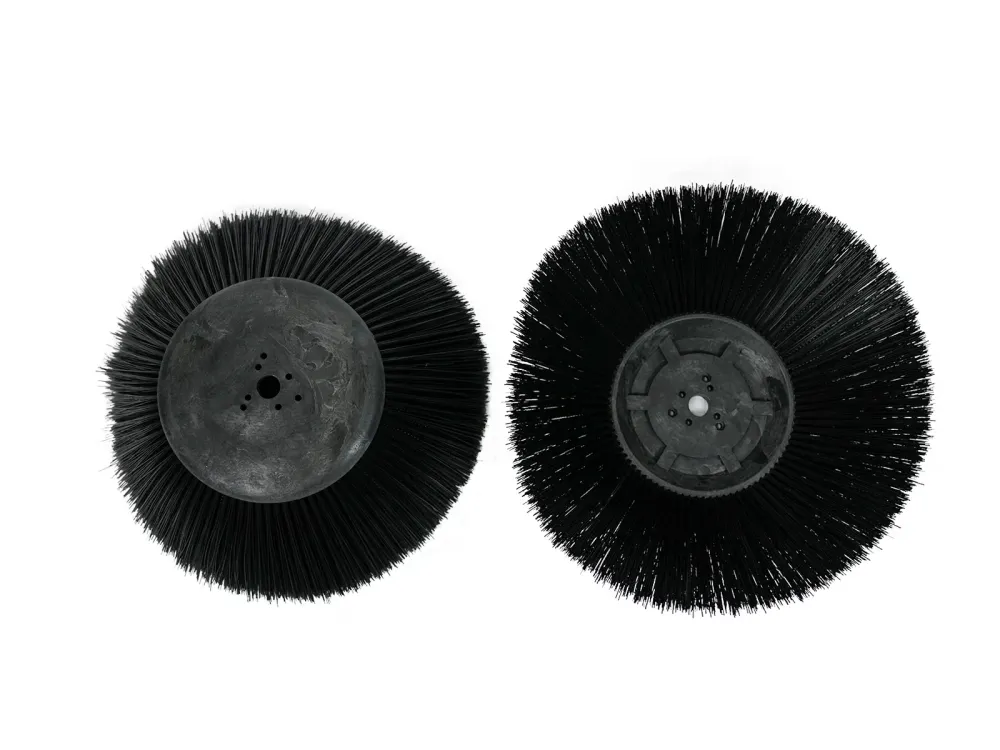 2x brosses latérales pour balayeuse autoportée Graefer KM120-PRO