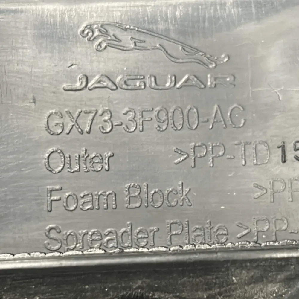 Couvrage inférieur de la colonne de direction Jaguar XE (X760) COD.GX73-3F900-AC (2015> 2024)