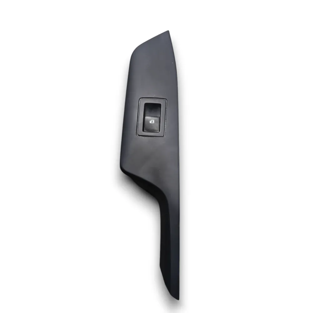 Destre C-HR COD: 74231F4010 (2016>)