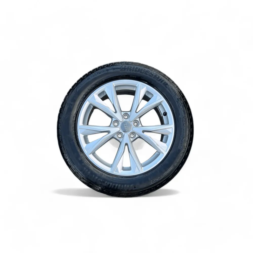 Ensemble de 4 roues en alliage gris R18 Audi Q3 F3