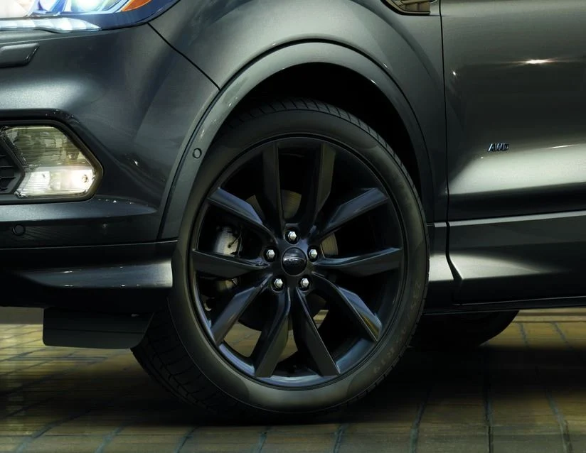 Jante en alliage 19" 5 x 2 branches Absolute Black pour Ford Kuga