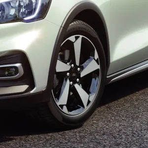 Jante en alliage 17" 5 branches noir usiné pour Ford Focus