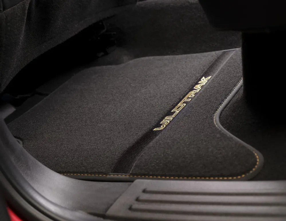 Tapis de sol en moquette pour Ford Ranger à partir de 06/2022